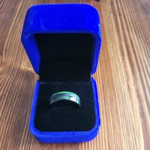 Mens Black and Green Tungsten Ring Size 8